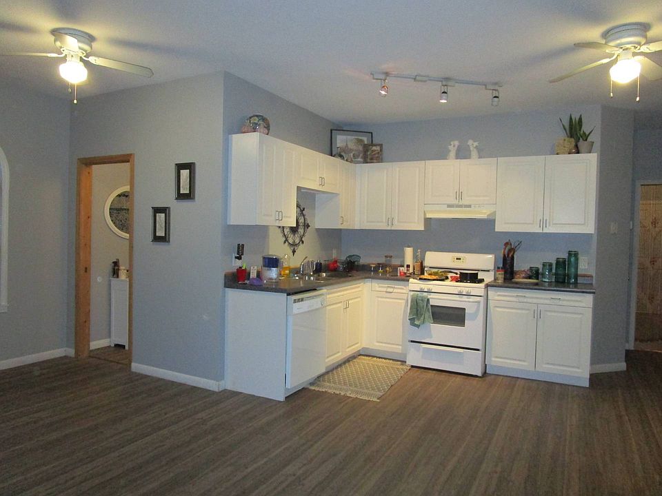2nd image of 1 W Main St