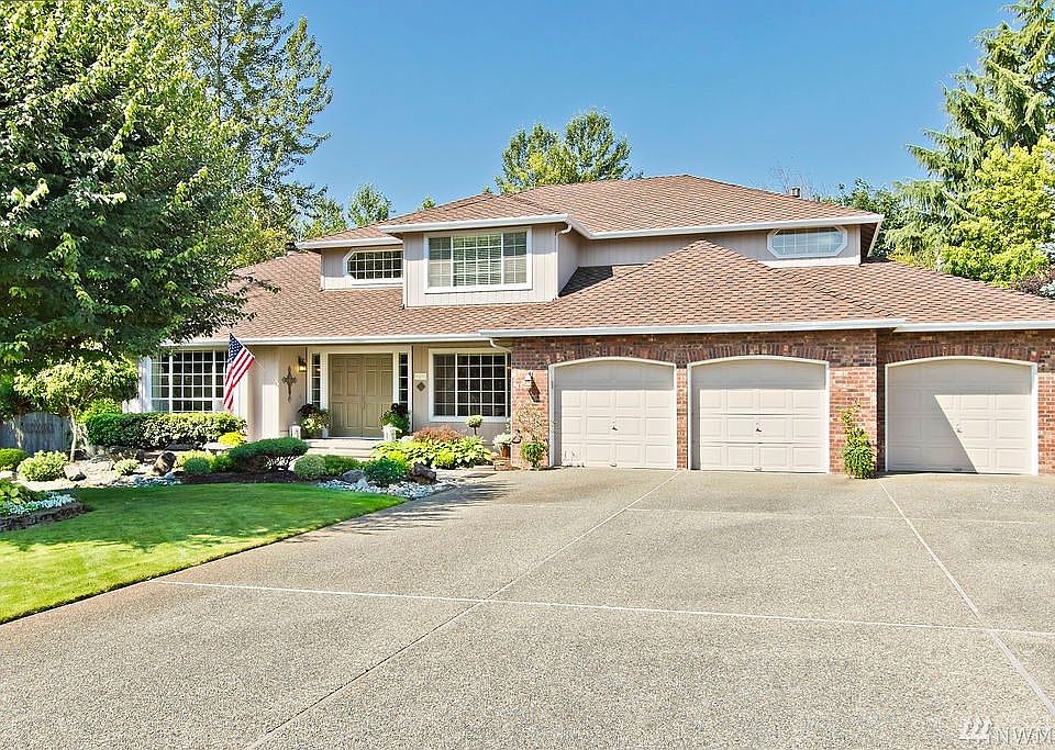 Estate style home in desirable neighborhood.
