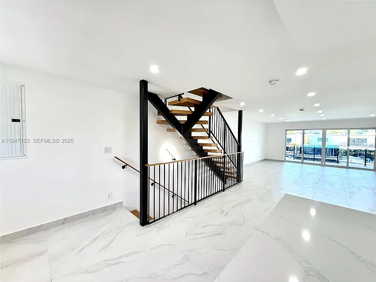 3826 NE 171st St #3826 — Photo 35