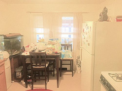 2nd image of 40 Pearl St Ste 1