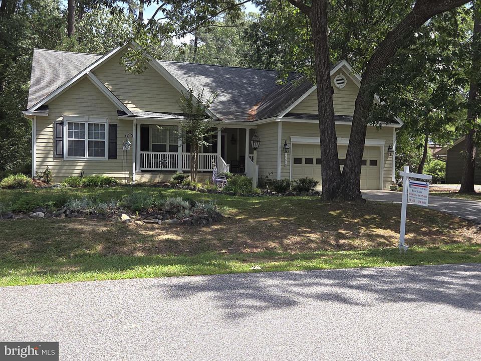 1st image of 14610 Honeysuckle Way