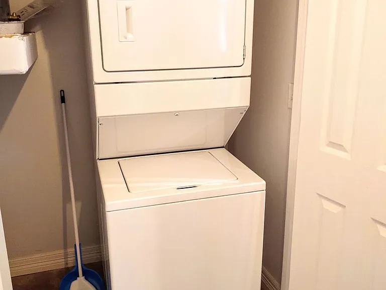 Hickory Park Apartments — Photo 5