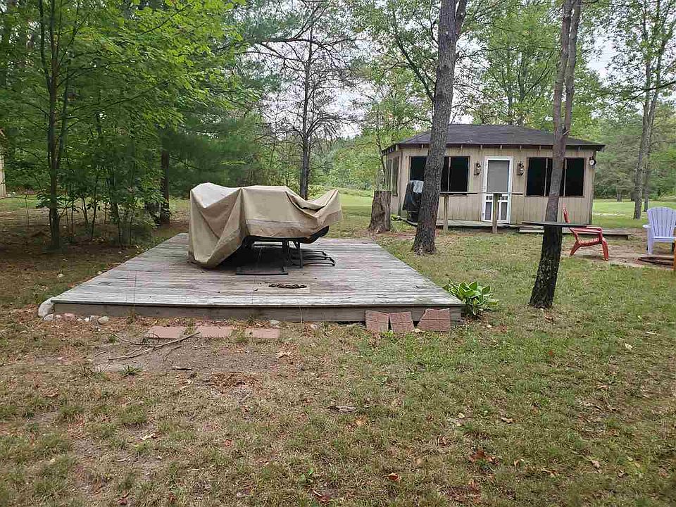 1st image of 693 N Fairview Rd