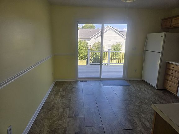 5th image of 5105 Autumn Field Dr