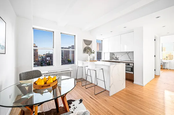 Sold by Compass | media 2