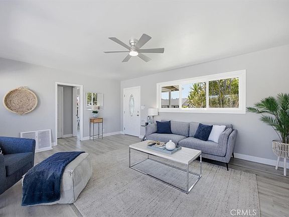 5th image of 2824 Charlemagne Ave