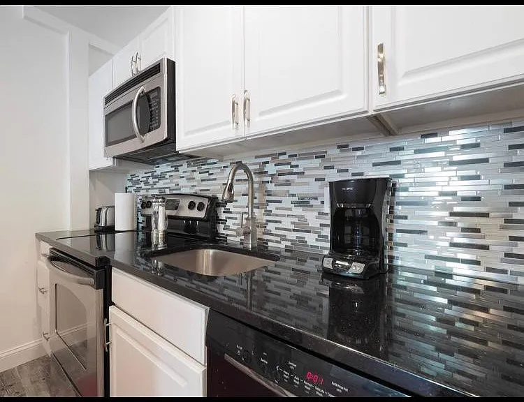 609 Massachusetts Ave NE #A — Photo 8