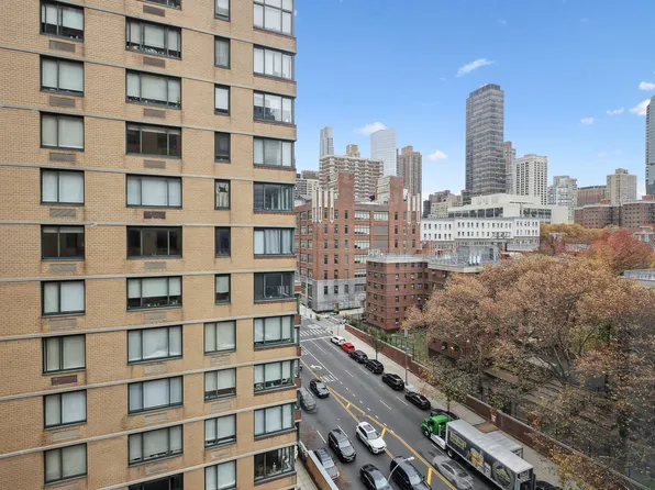 75 West End Avenue image 15 of 37