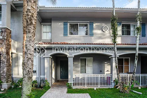 8214 SW 29th St #104 Photo 1