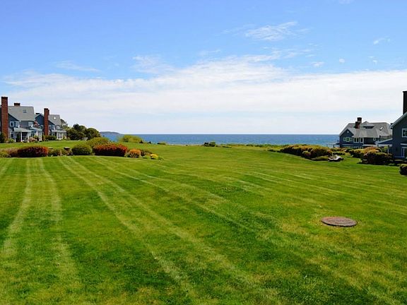 2nd image of 20 Atlantic Drive #20