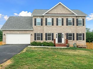 867 Carriage Pkwy, Rustburg, VA 24588