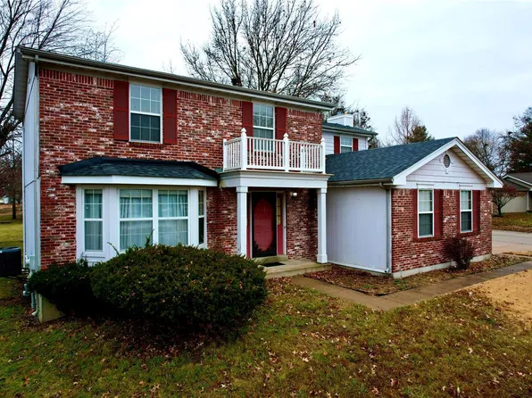 1030 Trifecta Dr, Florissant, MO 63034