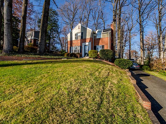 2nd image of 1308 Tracy Pl