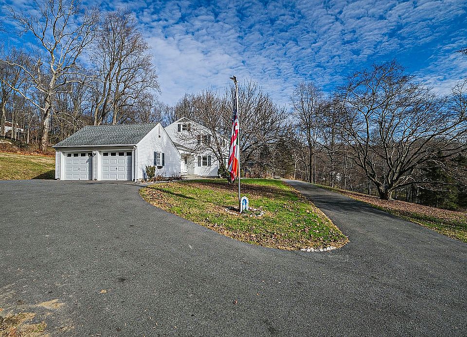 300 Brewster Hill Rd Brewster Ny 10509 Zillow