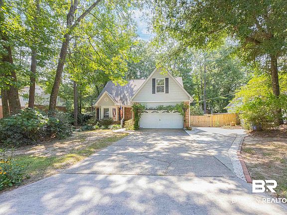 2nd image of 198 Rolling Hill Dr