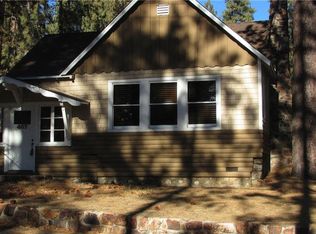 467 Edgemoor Rd, Big Bear Lake, CA 92315
