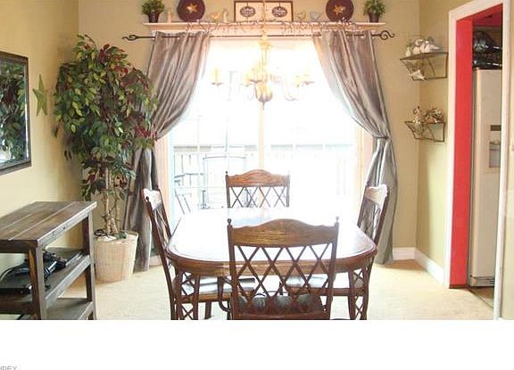 2nd image of 1846 Lemont Dr