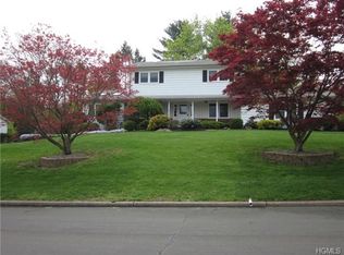 8 Moreland Rd, New City, NY 10956