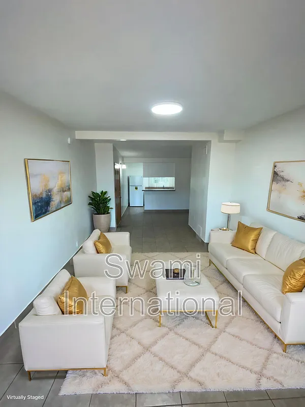 2 bed, 1.0 bath, 734 sqft, $1,950 — Photo 1