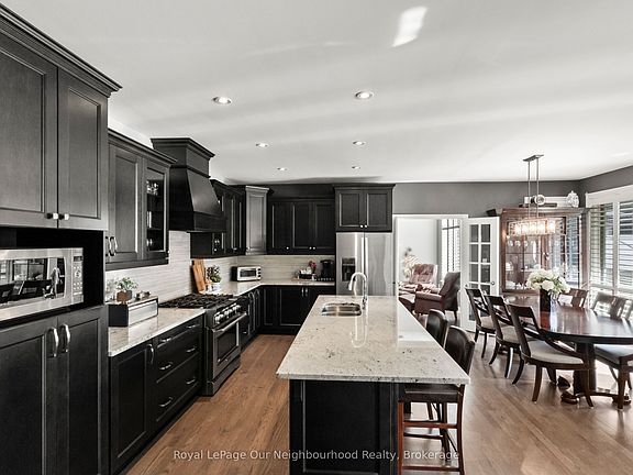 5th image of 19 Waverley Rd