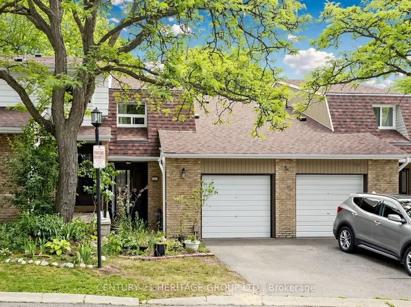 27 Dunkeld Way, Markham, ON L3T 4Y8