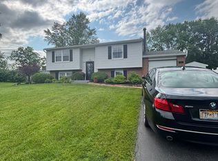 7419 Ventura Cir, Liverpool, NY 13088