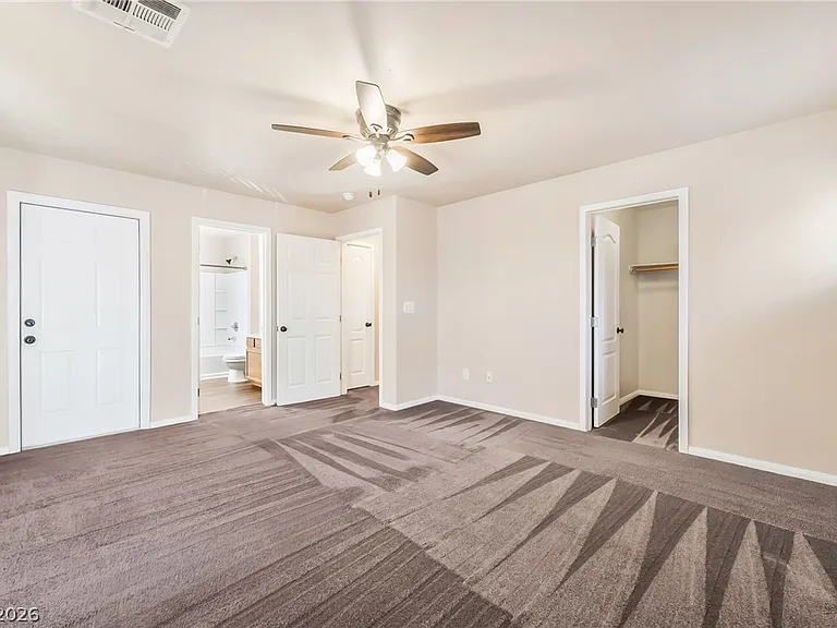 10471 Masons Creek St — Photo 17