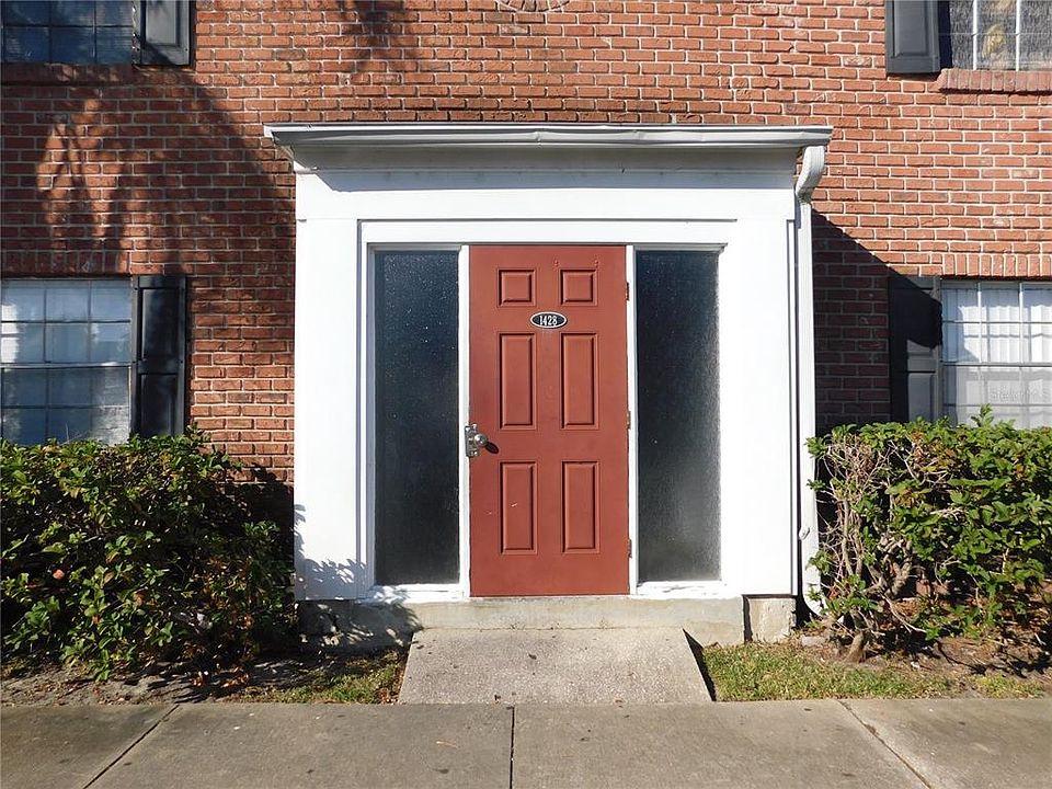 1st image of 1428 HOLDEN AVENUE #15