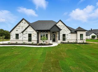 2085 Glenhollow Dr, Weatherford, TX 76088