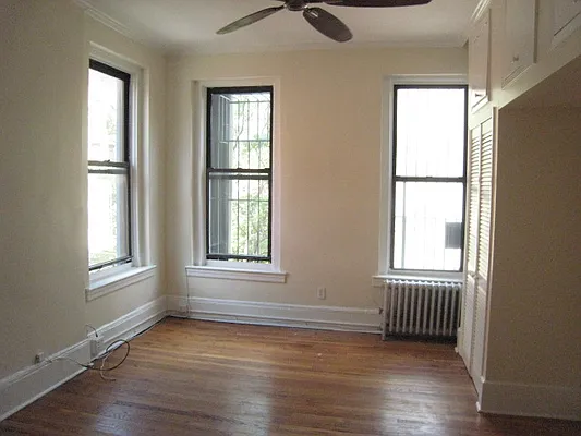 Rented by Cooper & Cooper Real Estate | media 29