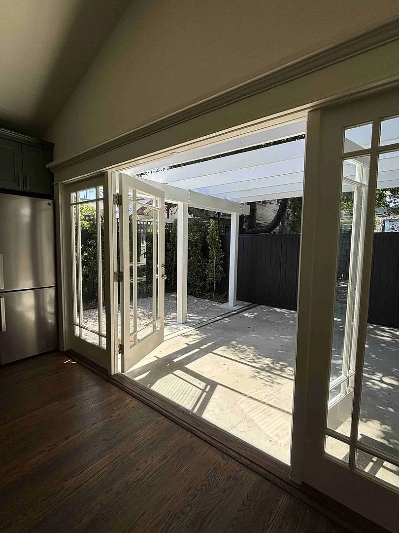 Brand New Detached Adu In Ideal Hollywood Location! — Photo 3