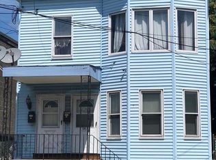 19 6th St, Chelsea, MA 02150