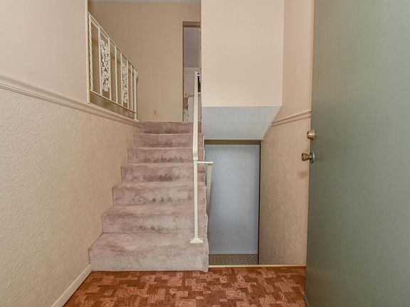 4th image of 1112 Watercress Dr