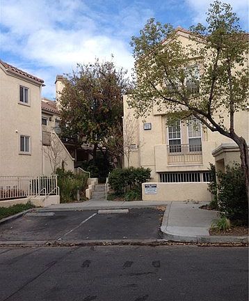 4th image of 24107 Del Monte Dr Unit 30