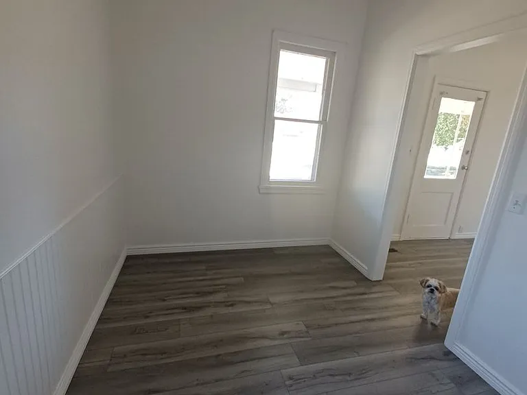 335 S 5 E — Photo 24