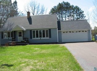 356 Lakeshore Dr, Moose Lake, MN 55767
