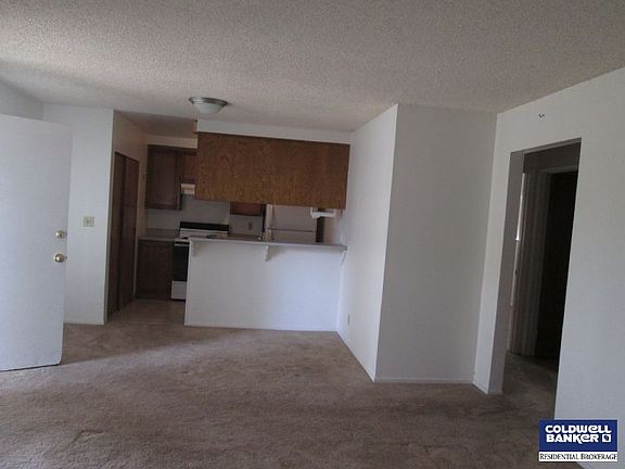 3rd image of 2553 N Anchor Ave