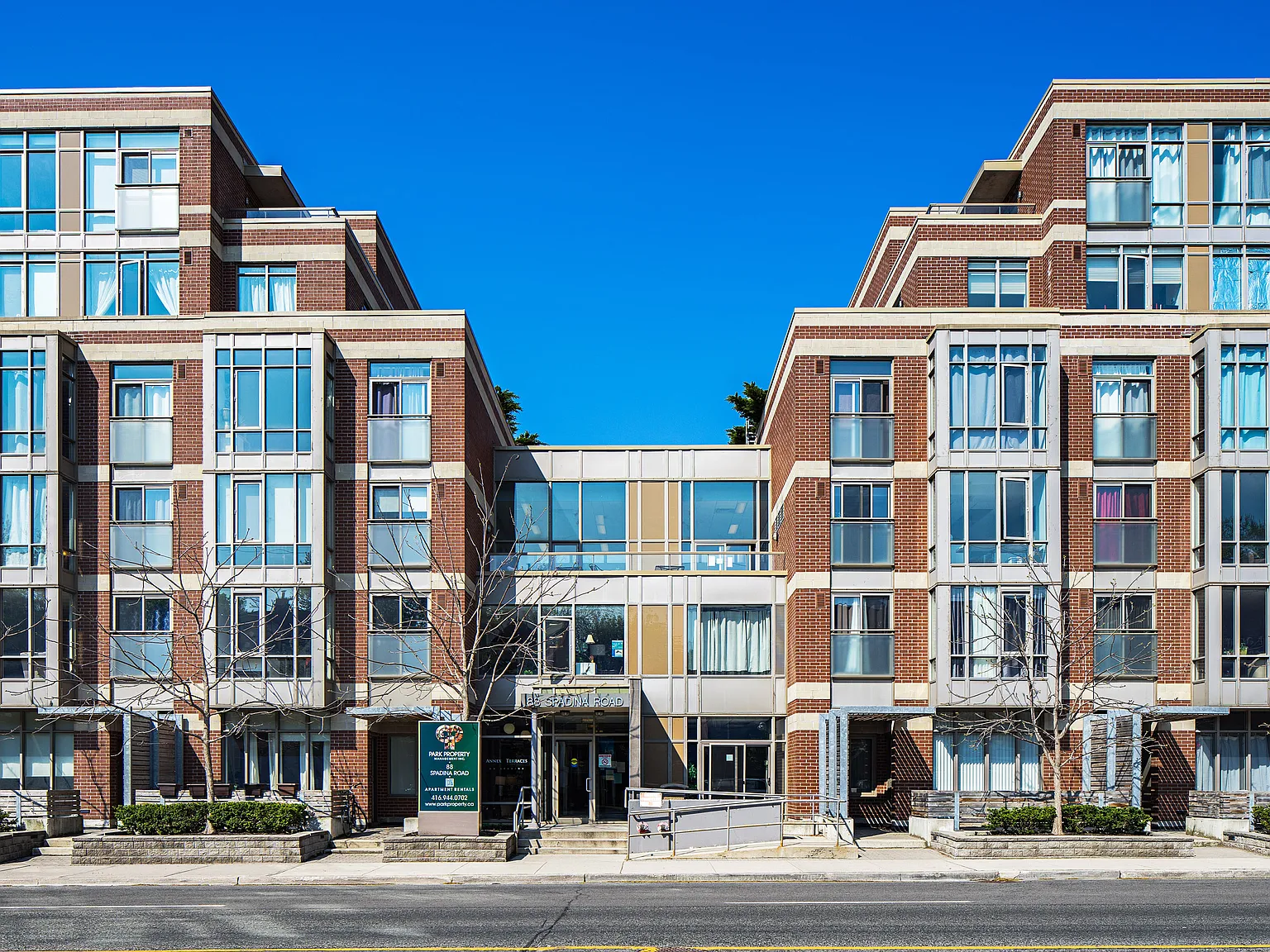 88 Spadina Road — Photo 3
