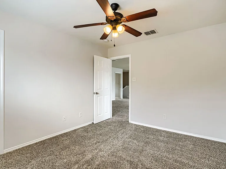 25251 Cambridge Wl — Photo 21