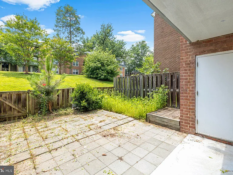 702 Quince Orchard Blvd #P-2 — Photo 22