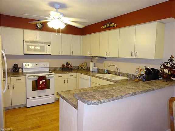 3rd image of 6859 Pentland Way APT 34
