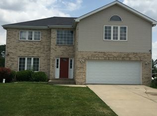 18617 Loras Ct, Country Club Hills, IL