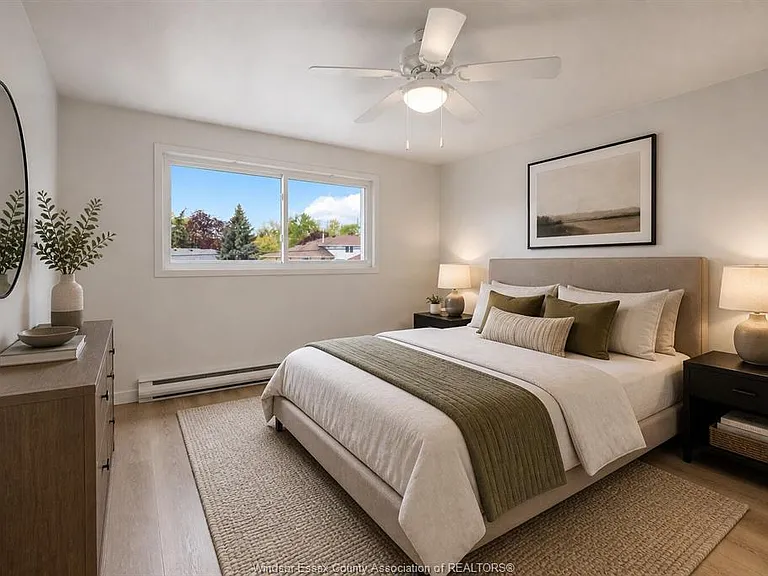 328 Fryer St — Photo 4