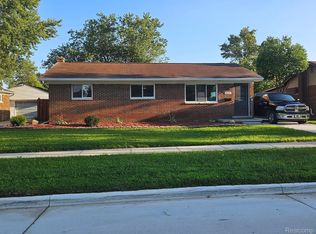 38235 S Jean Ct, Westland, MI 48186