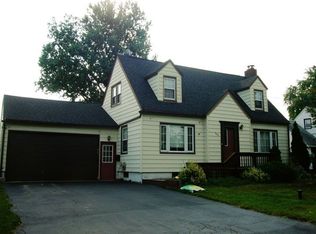 204 Kingsdown Dr, Liverpool, NY 13088