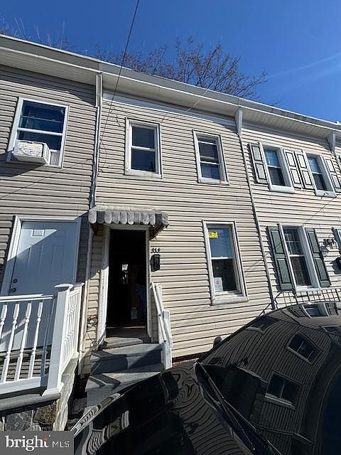 1st image of 414 Freeman St