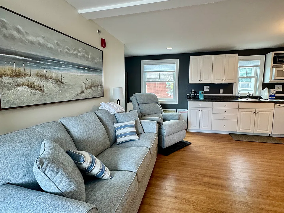 18 Ocean Blvd #1