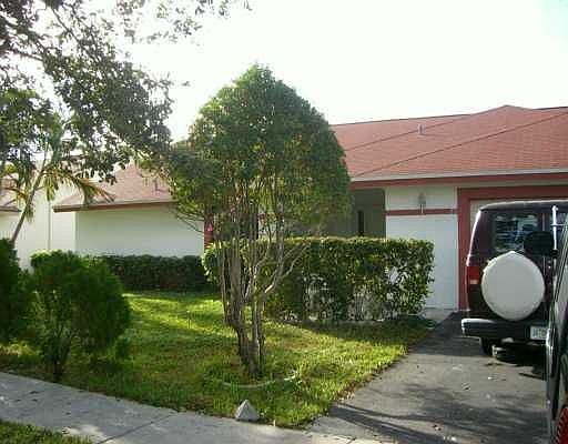 1st image of 9750 Forest Dr
