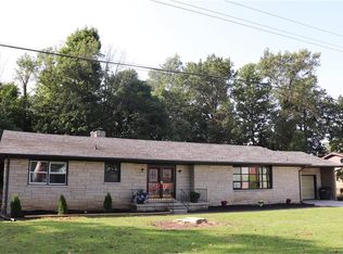 12 Redbud Ln, Danville, IL 61832