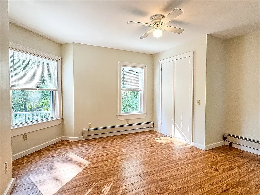 3 bed, $2,000 — Photo 4